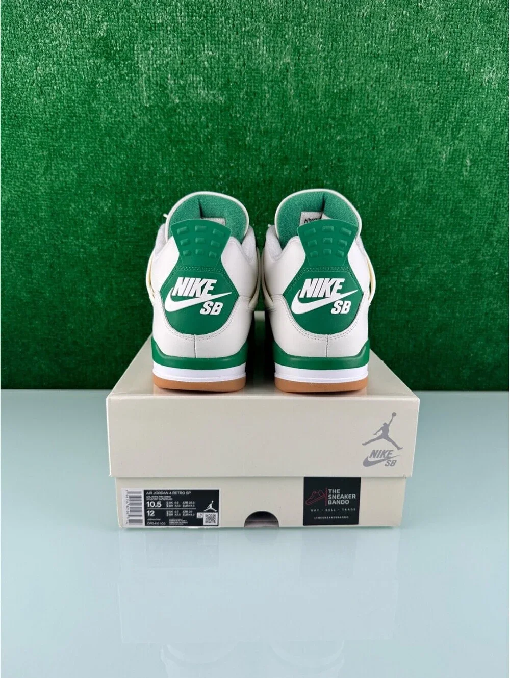 Size 10.5 - Jordan 4 Retro SP x Nike SB Mid Pine Green